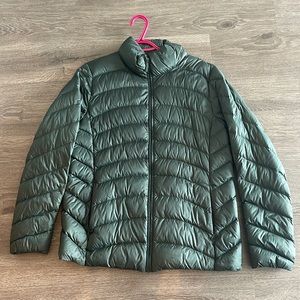 Uniqlo womens down jacket - XL